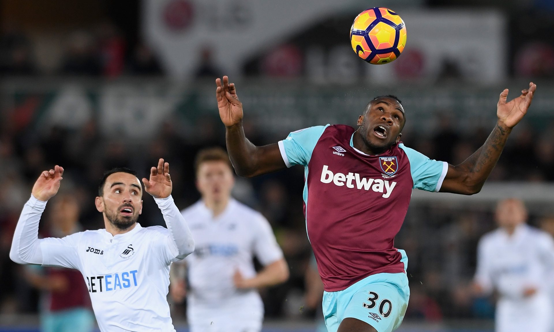 伤病使得他 伤病使得他